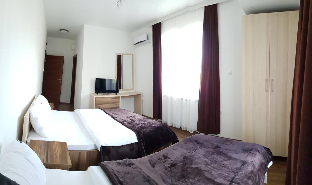 Motel & Restaurant Dar 노비파자르 외부 사진