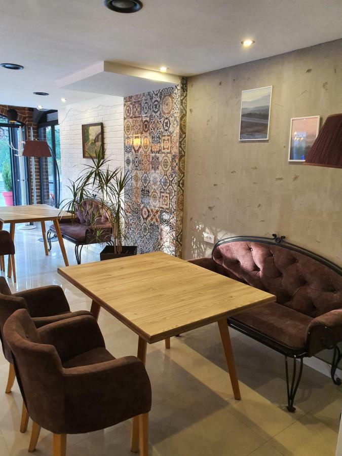 Motel & Restaurant Dar 노비파자르 외부 사진